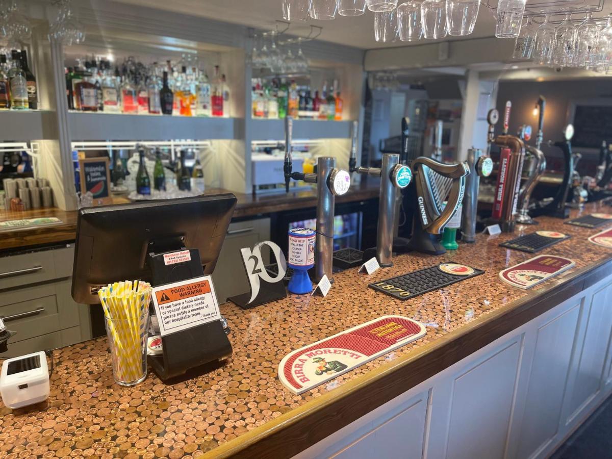 The Railway Inn Rise Экстерьер фото