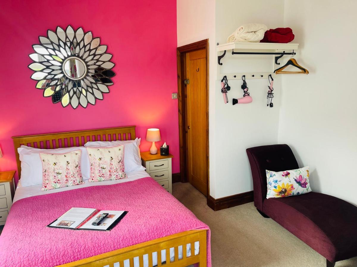 The Railway Inn Rise Экстерьер фото
